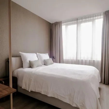 2br Rooftop Terrace In Centre