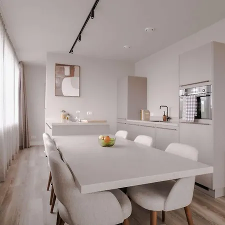 2br Rooftop Terrace In Centre